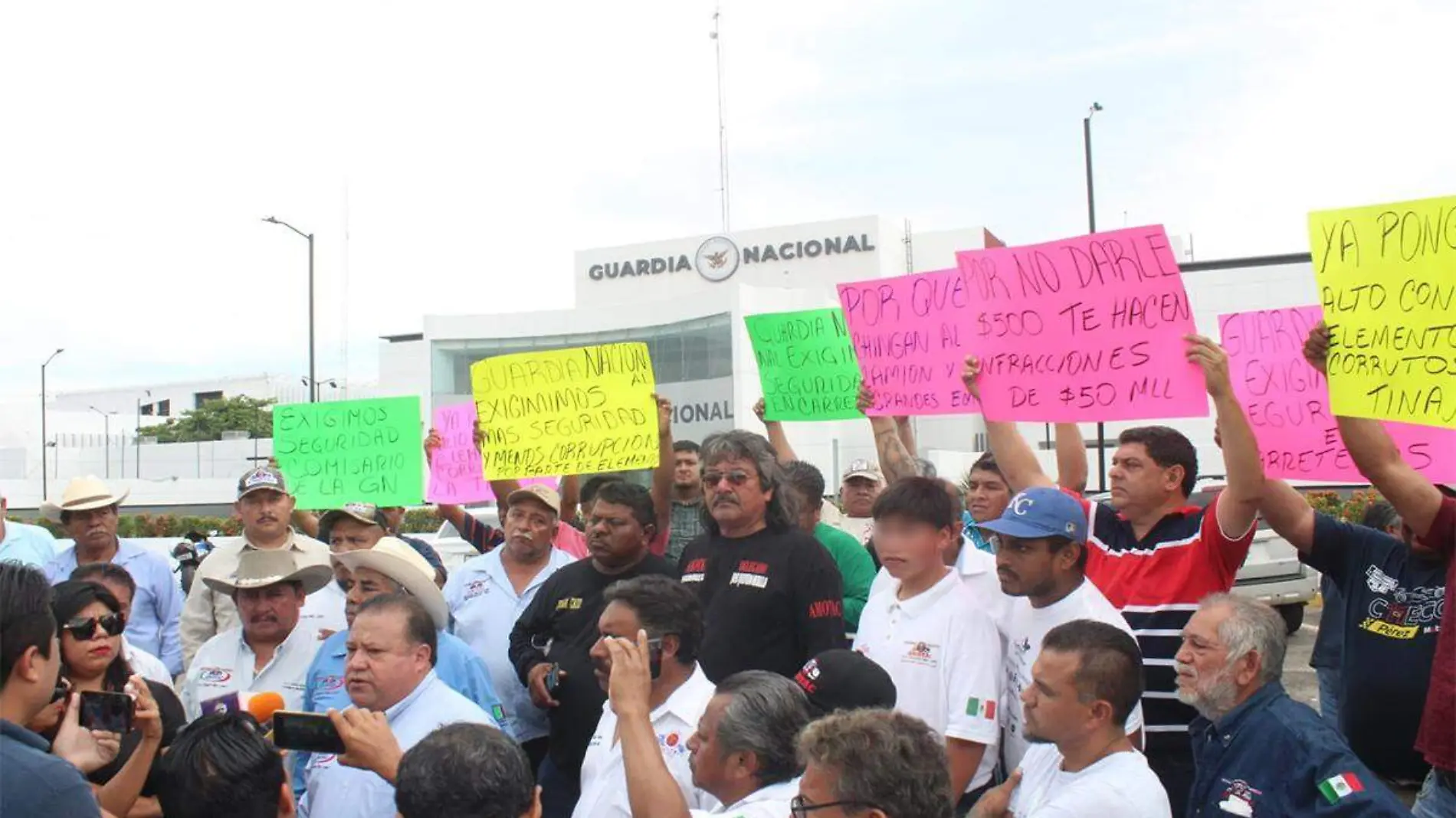 Protesta de transportistas en Veracruz